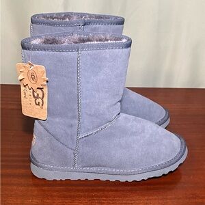 UGG Australia, Classic Short Boot Grey (5825) Women’s 10 NWT
